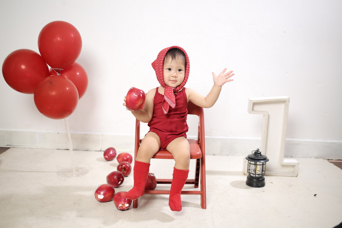 Dưa Hấu giơ tay chào