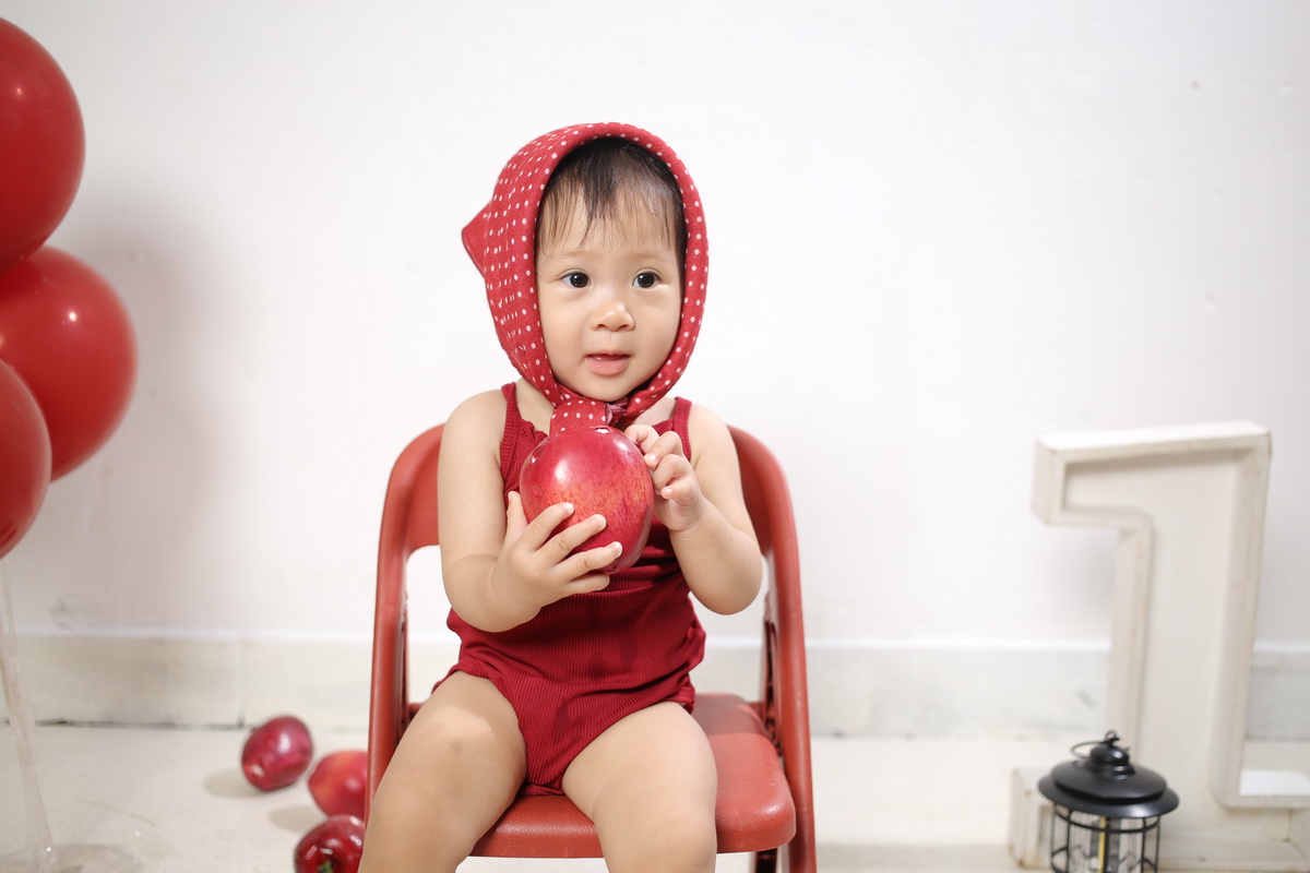 Dưa Hấu ôm trái đỏ