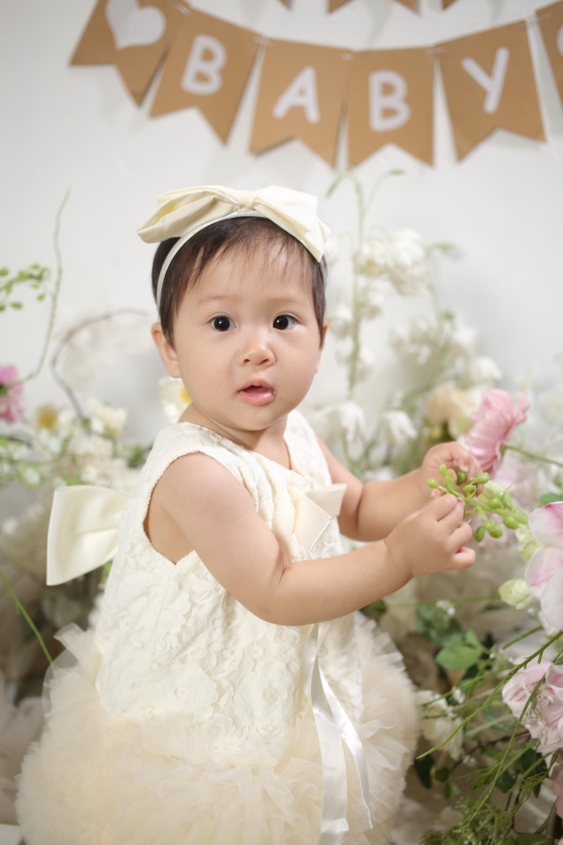 Cận cảnh Dưa Hấu chạm vào hoa